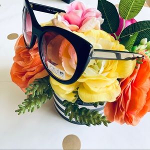 Joeβs Jeans cat eye sunglasses